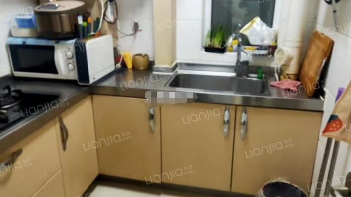 此房户型好，全阳2居，采光充足，交通便利，-厨房