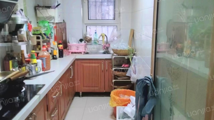 惠友橙园大两居  户型方正 房本满税费低 看房方便-厨房