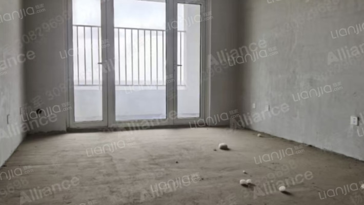 格局好，视野宽阔，采光充足，配套设施齐全，交通便利-客厅