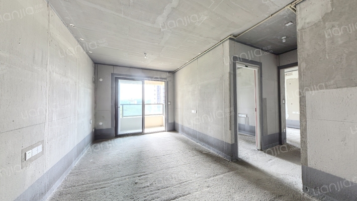 保利悦湖公馆二手房实景图