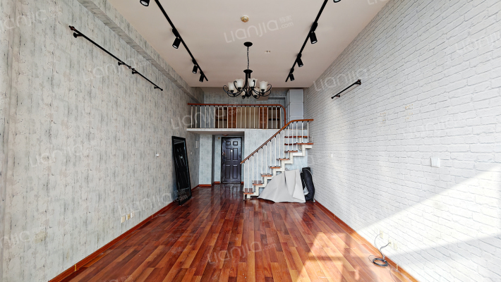 银泰中心二手房实景图