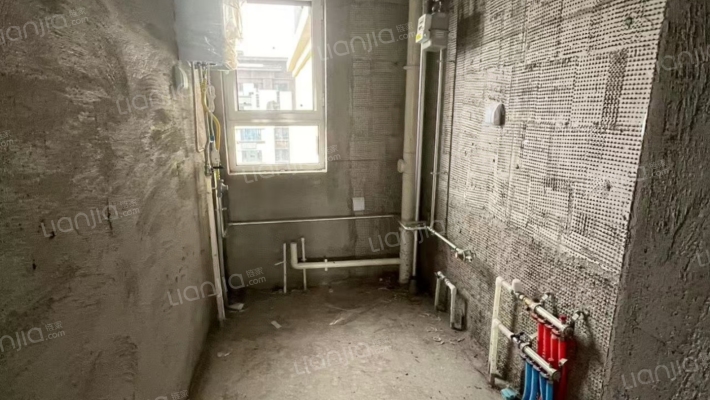 钻石商圈  838车站  紫悦华庭一期的 好楼层  三居室-厨房