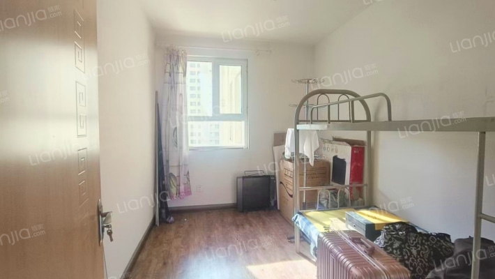 水岸花城 3室1厅 南 北-卧室C