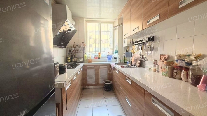 物探局家属院  集中供暖  宝石花物业-厨房