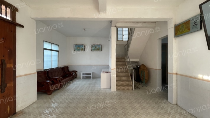 地角沙坡十四巷二手房实景图