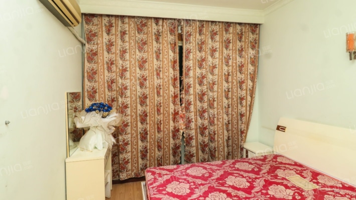 嘉禾西路 公交公司宿舍 单位房 公摊低 房子大套-卧室A