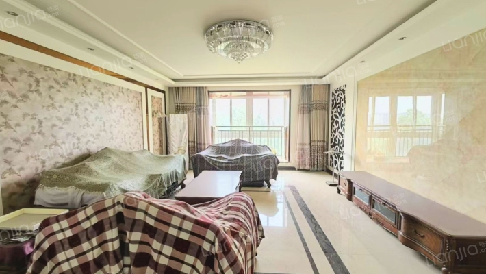 赛宝花园二手房实景图