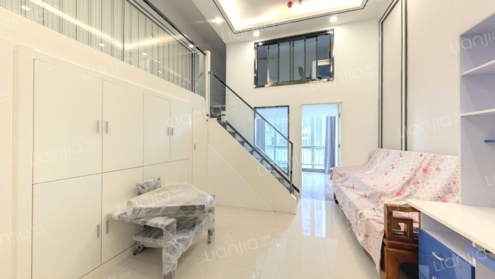 绿地中央广场二手房实景图