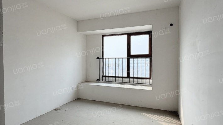 鸿坤理想尔湾 3室2厅 南-卧室A