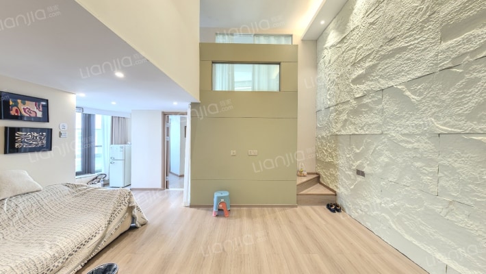 华远华中心二手房实景图