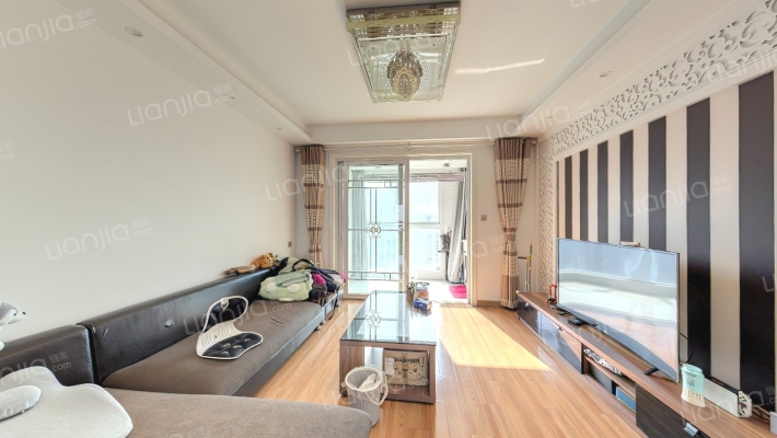 银洲·皇家花园二手房实景图