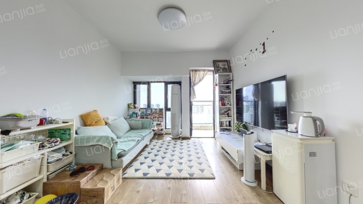 港铁天颂二手房实景图