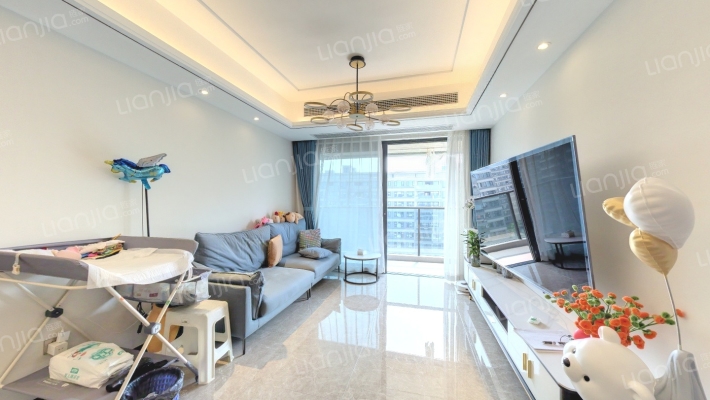 江山云出云晴二手房实景图