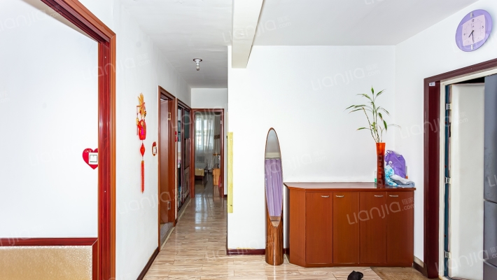 聚隆D区二手房实景图