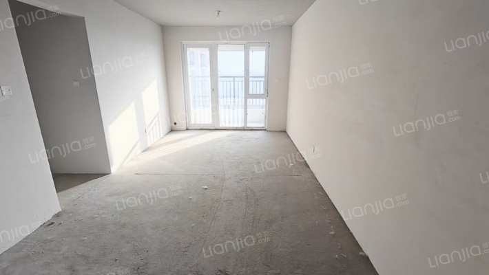 大社区 南北通透 好楼层 采光视野好 北京公交直达小区-客厅