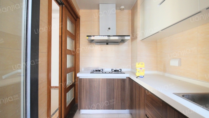 邦泰国际社区开发商精装带车位 三房双卫-厨房