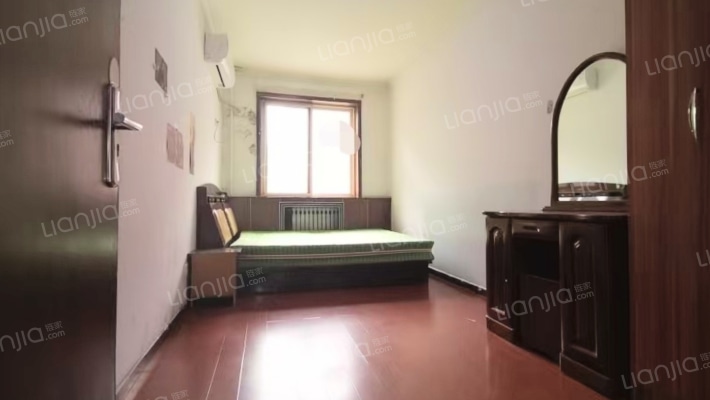 南北通透3居室，带地下室，干净整洁-卧室A