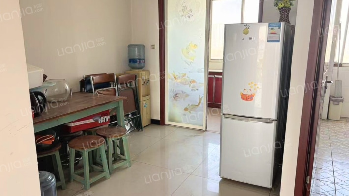 业主急售 出门既是德信公园 生活配套齐全 价格可议-餐厅