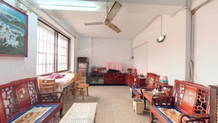 海运小区二手房实景图