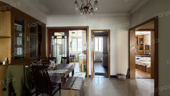 新安小区 3室2厅 南 北-餐厅