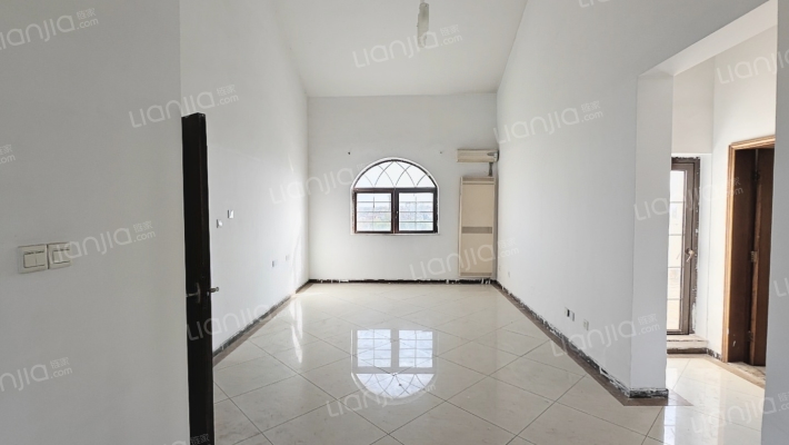 嵘园二手房实景图