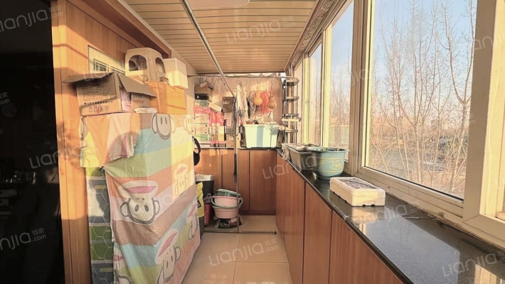 六十七处家属楼 3室2厅 南 北-阳台