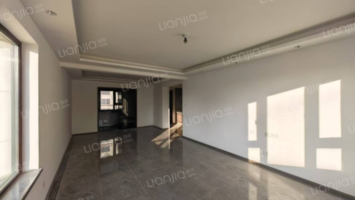 翠园春晓二手房实景图