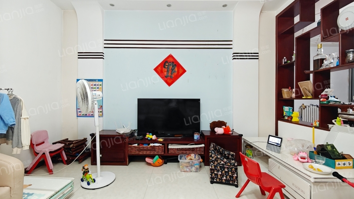 青山乐园二手房实景图