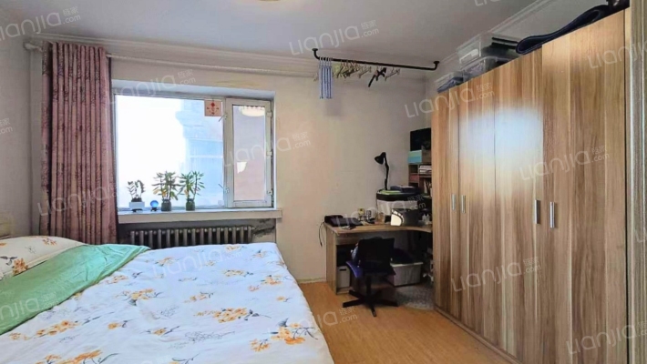 育林小区二手房实景图