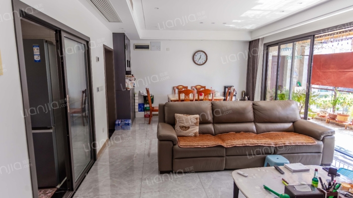 璞缇1号二期二手房实景图