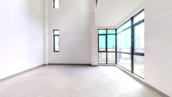 佘山玺樾二手房实景图