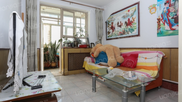 中保家属楼二手房实景图