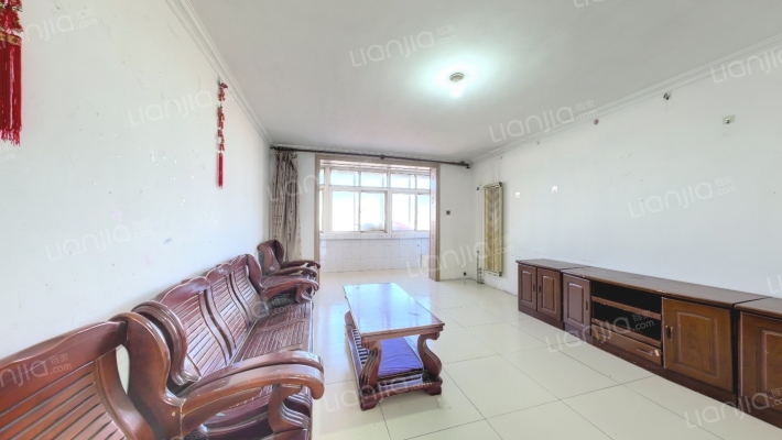 凤凰楼东区二手房实景图