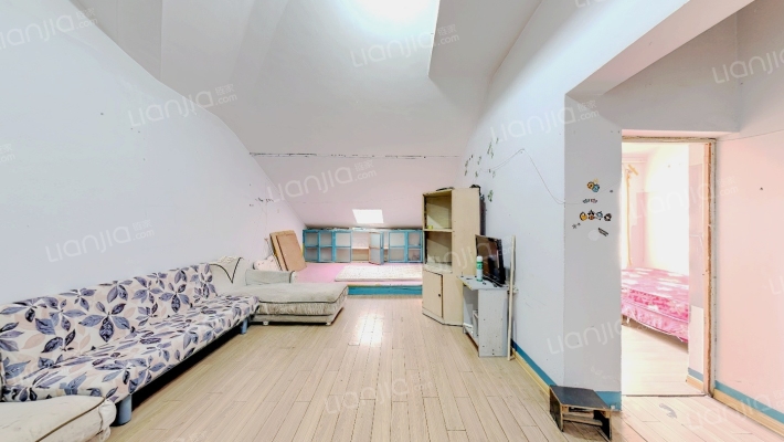 湖光山舍二手房实景图