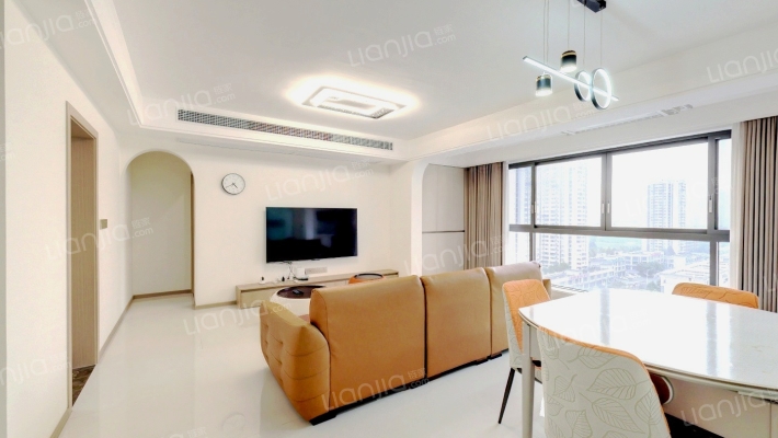 吾悦华府南区二手房实景图