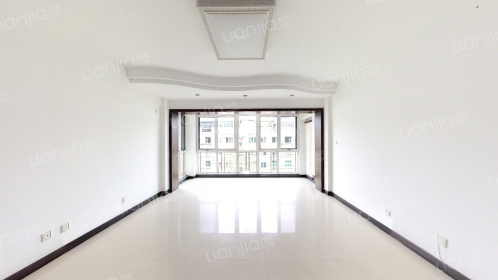 新港城C区二手房实景图