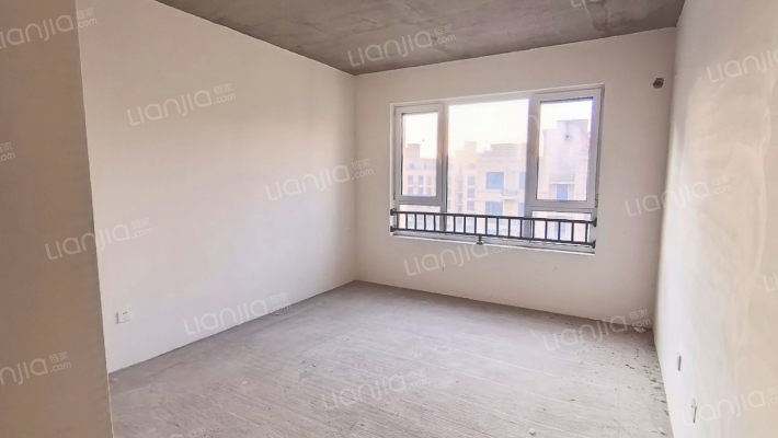 社区规模大 绿化高 居住舒适度高！华夏开发商百强企业-卧室A