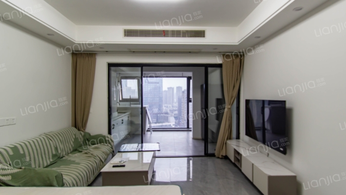 铂蓝江岸公馆二手房实景图