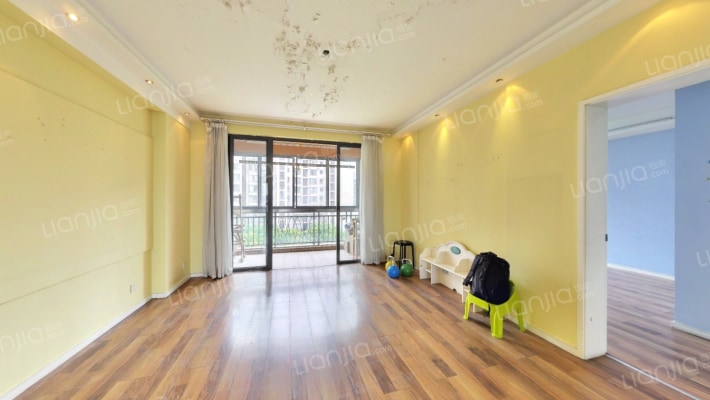 长宁馥邦苑二手房实景图