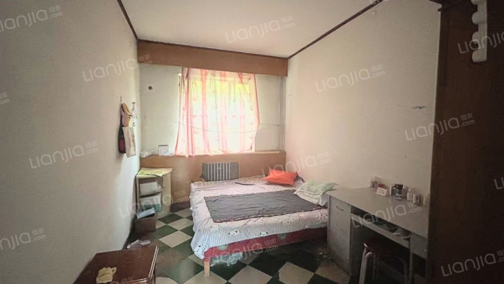 范阳路二康旁 华欣小区三卧室朝南 低楼层-卧室C