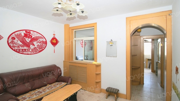 建材家属楼二手房实景图