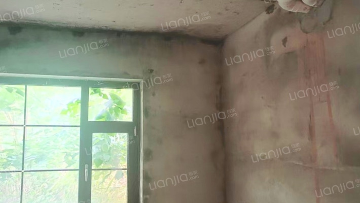 急售   名流丽苑别墅   满五可贷款，毛坯可以自由装修-厨房A