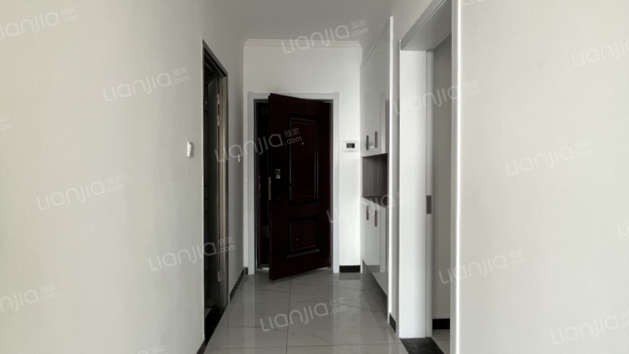 金域中央 2室2厅 南-门厅