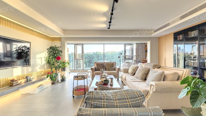 万科森林公园馨园二手房实景图