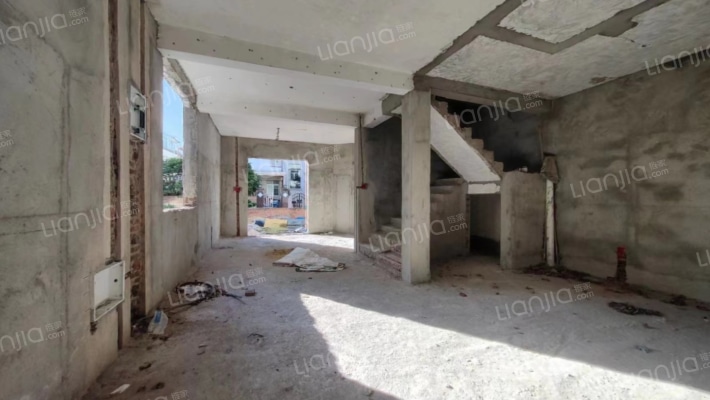 紫荆花园二期别墅二手房实景图