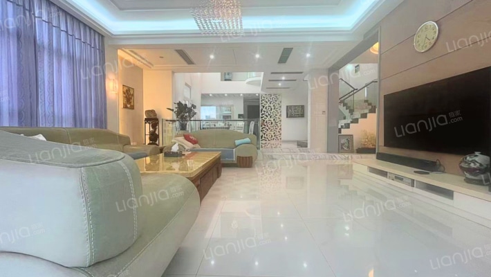 三正半山豪苑半岛区二手房实景图