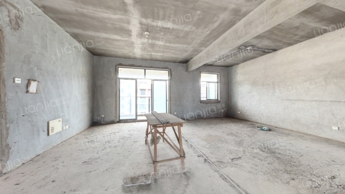 岸芷汀兰二手房实景图