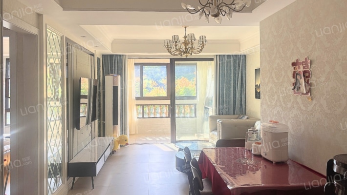 保集蓝郡二手房实景图