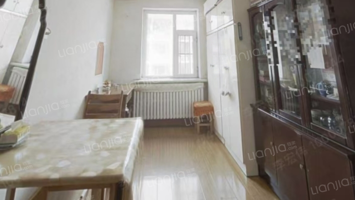 东大三期二手房实景图