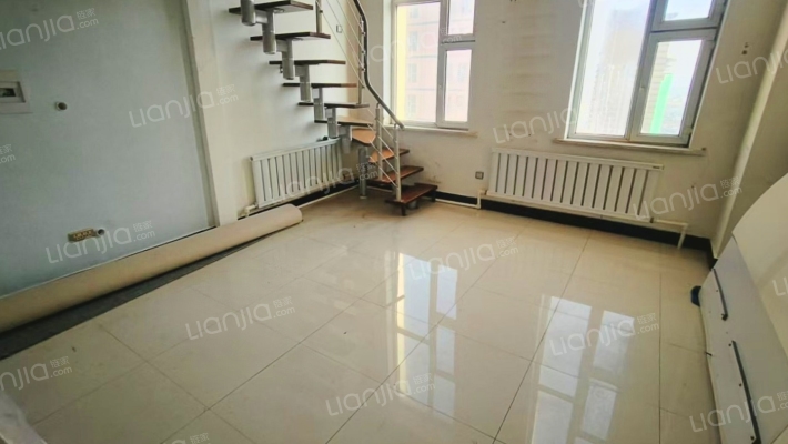 北奇城市广场二手房实景图